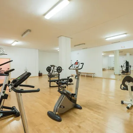 Vacation I Puerto Banus Renovated Apt Wifi Gym Paddle Marbella