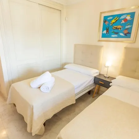 Vacation I Puerto Banus Renovated Apt Wifi Gym Paddle Marbella
